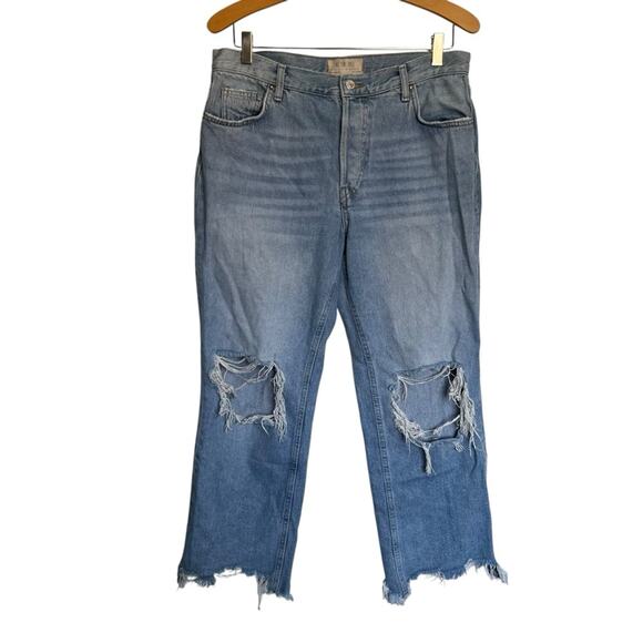 Free People We the Free Maggie Straight Leg Distressed Jeans Light Denim Size 30 - Picture 1 of 12